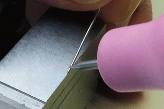 การเลือกขนาดลวดเชื่อม 0.1 มม. 0.4 มม. และ 2.0 มม. บนเครื่อง Sanwa SW-V02 พร้อมตัวอย่างชิ้นงานจริงที่ได้จากการเชื่อมแต่ละขนาด