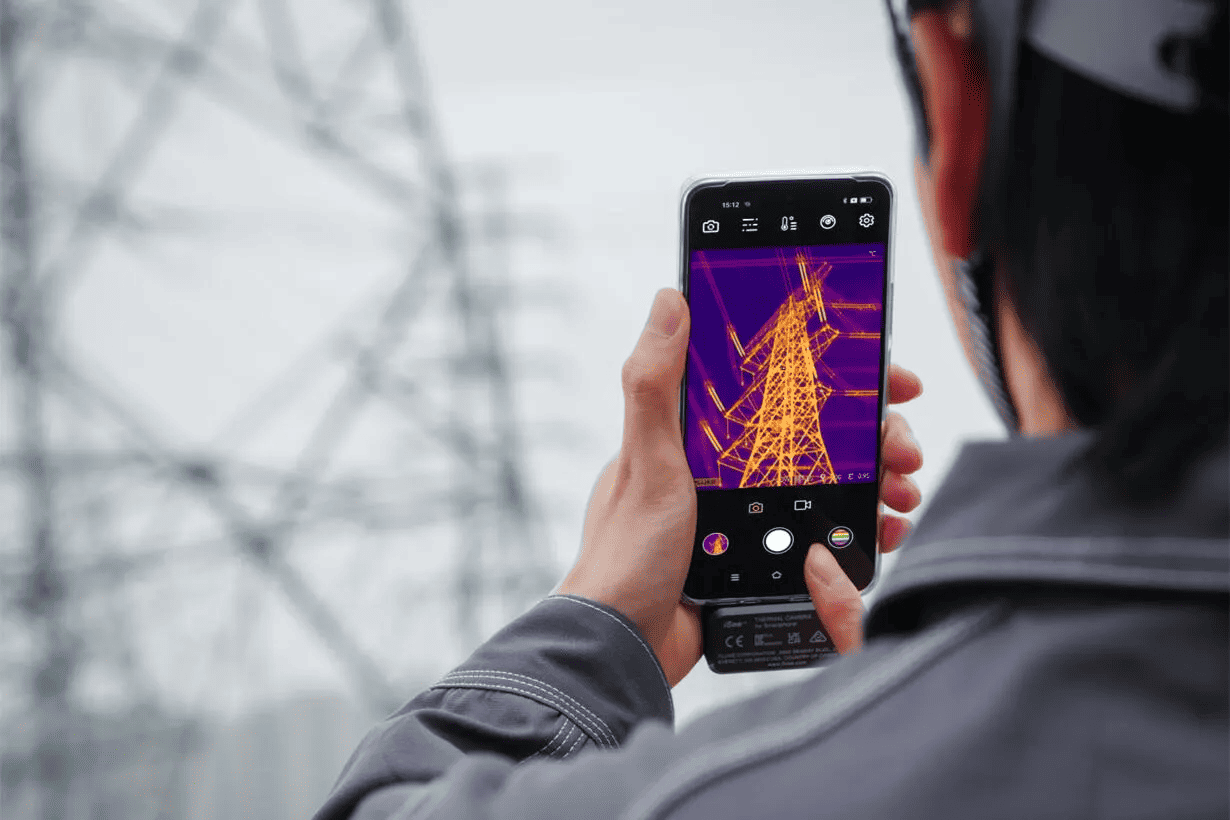 การใช้กล้องถ่ายภาพความร้อน Fluke TC03A PRO ตรวจสอบความร้อนเสาไฟฟ้าแรงสูงเพื่อความปลอดภัยในงานอุตสาหกรรม